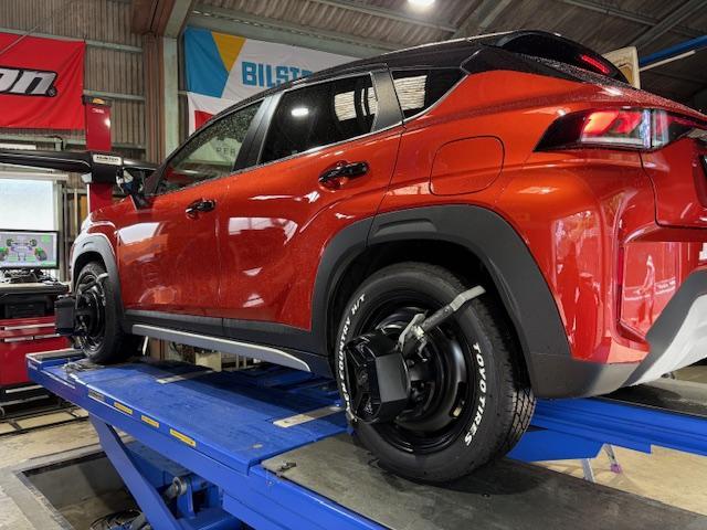 ＷＥＢ３Ｓ　フロンクス　ダウンサス取付け　ブッシュ１Ｇ締め　４輪アライメント調整　光軸調整【広島　安佐北区　安佐南区　西区　東区　南区　中区　安芸区　佐伯区　安芸高田　東広島　西条　呉　三原　福山　岡山　山口　島根　アライメント安い】