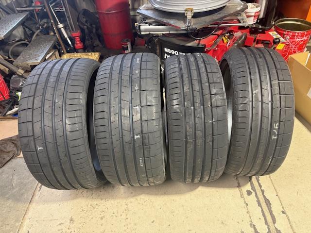 ポルシェ　９８１ボクスターＧＴＳ　タイヤ交換　ホイール交換【広島ポルシェ修理　広島ポルシェ整備　輸入車カスタム　安佐北区　安佐南区　西区　東区　南区　中区　安芸区　佐伯区　安芸高田　東広島　西条　呉　三原　福山　岡山　山口　島根　鳥取】　