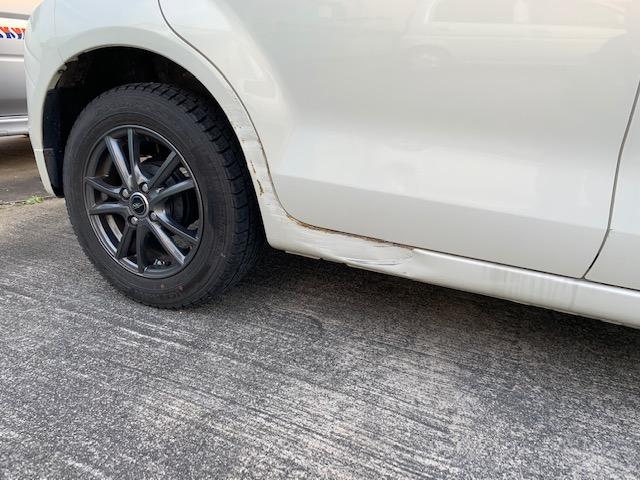 トヨタ　パッソ　ＮＧＣ30の左リアクォーターパネルの凹み傷修理
