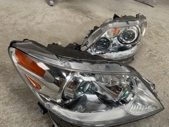 レクサス LS460 USF40のヘッドライトの劣化の修理|グーネットピット レクサス LS460 USF40のヘッドライトの劣化の修理|グーネットピット