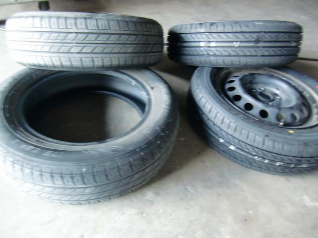 トヨタ　カローラフィールダー　ＮＺＥ１６１Ｇ　バッテリー交換　タイヤ交換　山梨県甲府市酒折