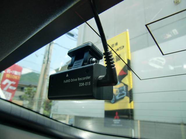 トヨタ　プリウス　ＺＶＷ３０　ドライブレコーダー取付　　山梨県甲府市酒折　部品持込み