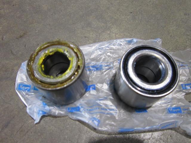 スズキ　ラパン　ＨＥ22Ｓ　走行中ゴーゴー音　リヤハブベアリング交換