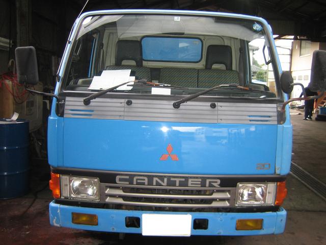 【三菱　キャンター　車検　ミラー破損】車検　修理　点検　車検見積もりもお任せ下さい！
八代市・宇土市・宇城市、小川町・八代郡、氷川町・芦北町・津奈木町・水俣市・熊本市・人吉市、他の地域のお客様も大歓迎です！