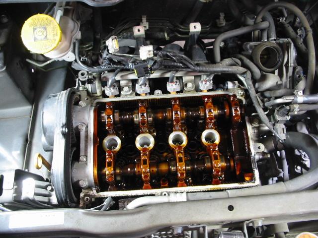 スバル　ステラ　エンジンオイル油漏れ　修理を実施！！遠賀郡遠賀町周辺の車検・整備・修理・ナビ取付・タイヤ取付など、お車の事ならお気軽にご相談下さい！！！