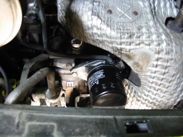 ダイハツ　マックス　オイル漏れ修理　車検　整備を実施！！遠賀郡遠賀町周辺の車検・整備・修理・ナビ取付・タイヤ取付など、お車の事ならお気軽にご相談下さい！！！