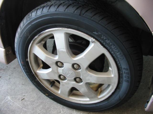 ダイハツ　タント　タイヤ交換　車検　修理　整備を実施！！遠賀郡遠賀町周辺の車検・整備・修理・ナビ取付・タイヤ取付など、お車の事ならお気軽にご相談下さい！！！