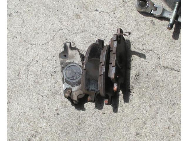 日産　セレナ　車検　タイヤ　ブレーキパットの交換修理を実施　 遠賀郡遠賀町・水巻町・岡垣町・芦屋町・中間市・北九州市八幡西区・鞍手町、宗像市、他の地域のお客大歓迎