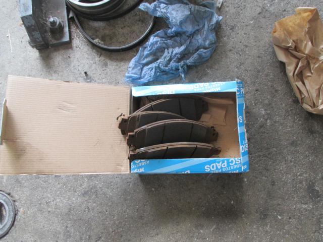 日産　セレナ　車検　タイヤ　ブレーキパットの交換修理を実施　 遠賀郡遠賀町・水巻町・岡垣町・芦屋町・中間市・北九州市八幡西区・鞍手町、宗像市、他の地域のお客大歓迎