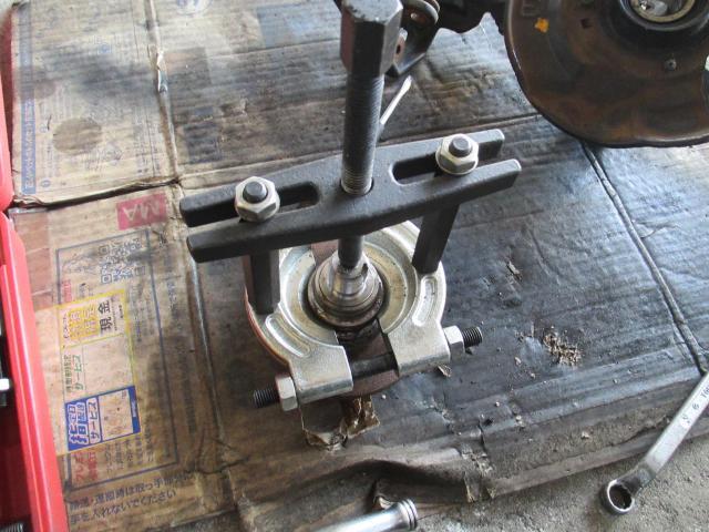 ホンダ　バモス　サスペンション・足回り修理・整備　フロントハブベアリングの交換修理を実施　 遠賀郡遠賀町・水巻町・岡垣町・芦屋町・中間市・北九州市八幡西区・鞍手町、宗像市、他の地域のお客大歓迎