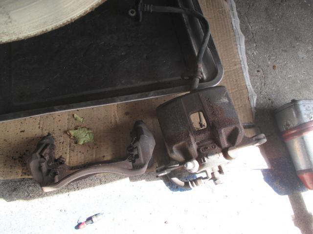 ホンダ　フリード　サスペンション・足回り修理・整備　ブレーキキャリパーの交換修理を実施　 遠賀郡遠賀町・水巻町・岡垣町・芦屋町・中間市・北九州市八幡西区・鞍手町、宗像市、他の地域のお客大歓迎