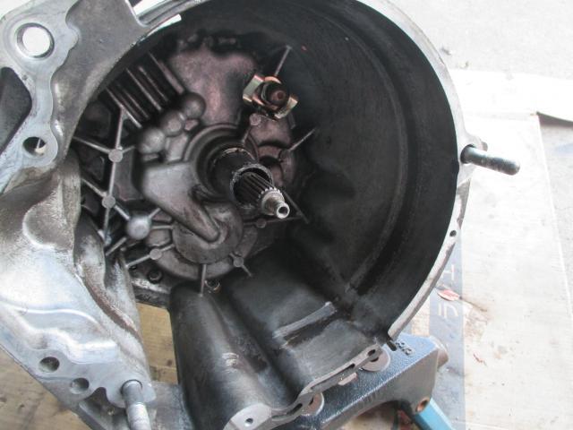 スズキ　ジムニー　ミッション・駆動系修理・整備　マニアルミッション　クラッチの交換修理を実施　 遠賀郡遠賀町・水巻町・岡垣町・芦屋町・中間市・北九州市八幡西区・鞍手町、宗像市、他の地域のお客大歓迎