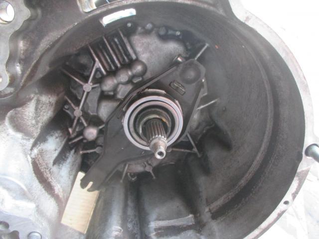 スズキ　ジムニー　ミッション・駆動系修理・整備　マニアルミッション　クラッチの交換修理を実施　 遠賀郡遠賀町・水巻町・岡垣町・芦屋町・中間市・北九州市八幡西区・鞍手町、宗像市、他の地域のお客大歓迎