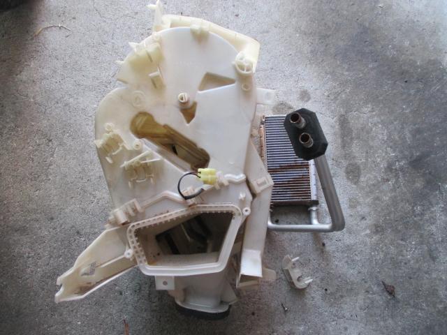 ダイハツ　ハイゼットトラック　その他修理・整備　ヒーターコア　ラジエーターの交換修理を実施　 遠賀郡遠賀町・水巻町・岡垣町・芦屋町・中間市・北九州市八幡西区・鞍手町、宗像市、他の地域のお客大歓迎