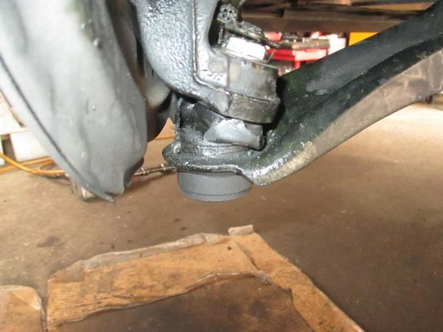 ダイハツ　ミライース　車検　整備　ヘッドライト磨き　ドライブシャフトブーツ　ロアボールジョイントブーツの交換修理を実施　 遠賀郡遠賀町・水巻町・岡垣町・芦屋町・中間市・北九州市八幡西区・鞍手町、宗像市、他の地域のお客大歓迎