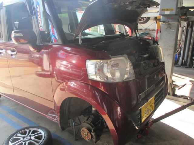 ホンダ　Ｎ－ＢＯＸ　サスペンション・足回り修理・整備　ドライブシャフト　タイヤ交換修理を実施　 遠賀郡遠賀町・水巻町・岡垣町・芦屋町・中間市・北九州市八幡西区・鞍手町、宗像市、他の地域のお客大歓迎