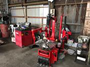 ２２インチまで対応可能なタイヤチェンジャー完備！