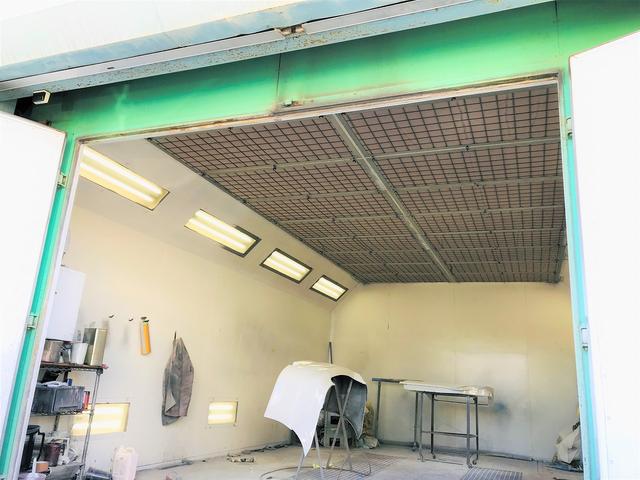 自社内に塗装ブースを完備