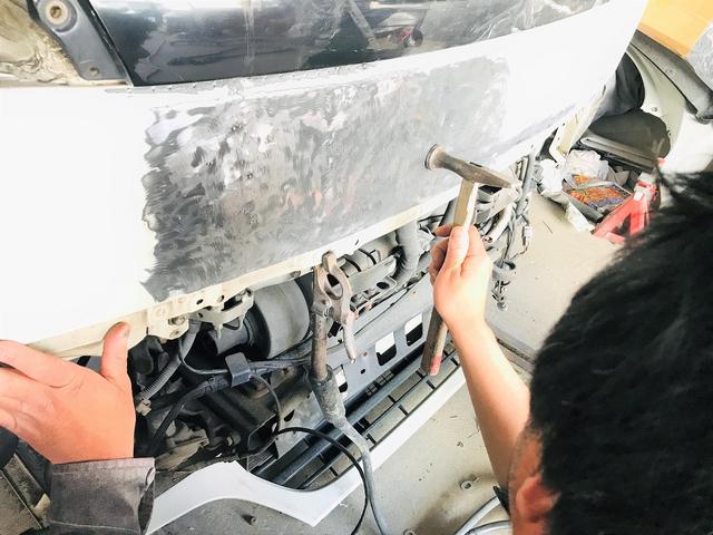 工程２、ピンポイントで叩き出しをします