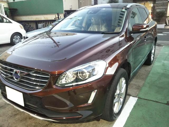 ボルボ　XC60　フロントバンパー修理　キズ修理　江戸川区より