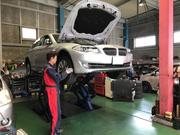 熟練の整備士が大切なお車をきっちり整備いたします