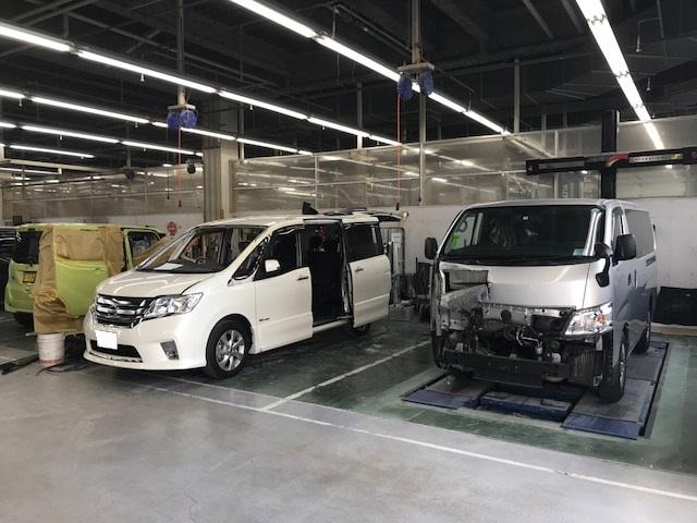 小さなキズ直しから保険対応の事故車修理まで。