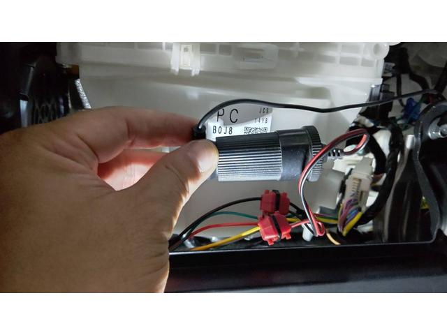 マツダ・MAZDA3にテレビキャンセラー・レーダー探知機・パドルシフトスターター等を取付【電装系のパーツ持込み取付け・ガラスコーティング・ヘッドライトクリーニングなら正充産業へお任せください！】