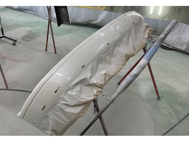 トヨタ　エスティマ　バンパ　ヘッドライト　キズ修理・塗装　相模原市　八王子市　町田市