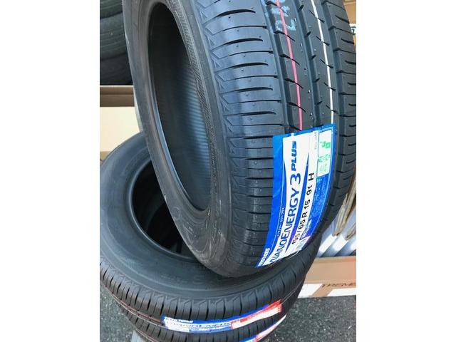 トヨタ プリウス 30系 タイヤ交換 TOYO NANOENERGY 3PLUS 195/65R15