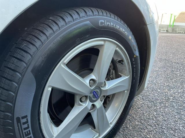 VOLVO V40 持ち込みタイヤ交換 CINTURATO P6 205/55R16