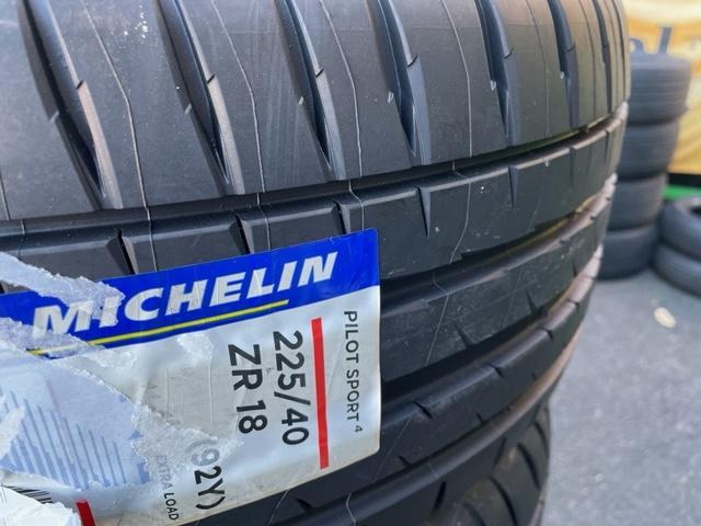 インプレッサスポーツ タイヤ交換 PILOT SPORT4 225/40R18