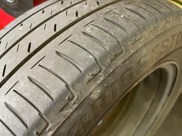 シエンタ タイヤ交換 TOYO TRANPATH mp7 185/60R15