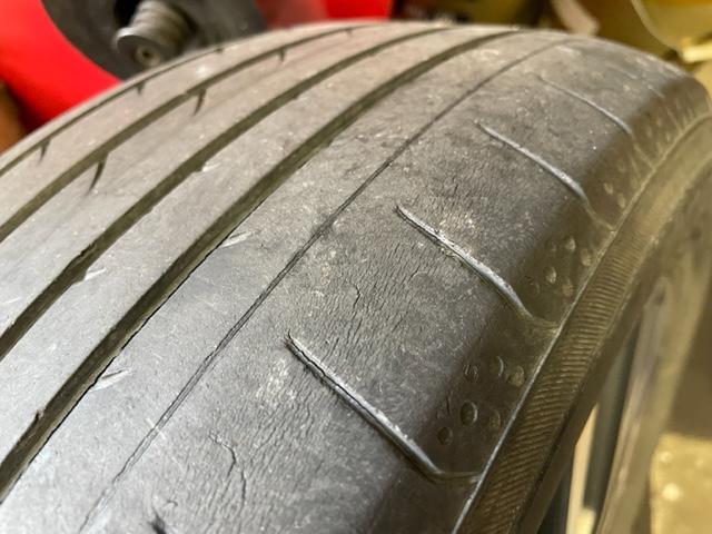 セレナ タイヤ交換 PIRELLI POWERGY 195/60R16