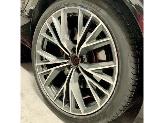 アウディ A7 タイヤ交換 パンク