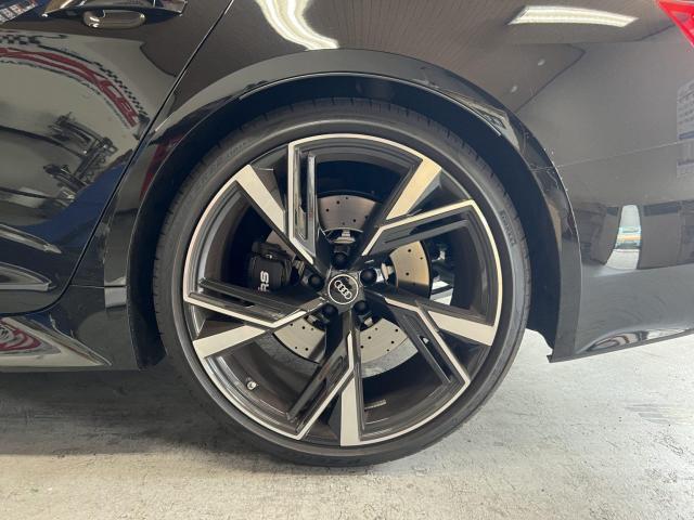 アウディ　現行RS6
ローダウン！！