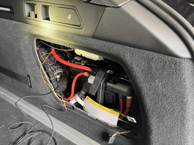 アウディ　現行RS6
ローダウン！！