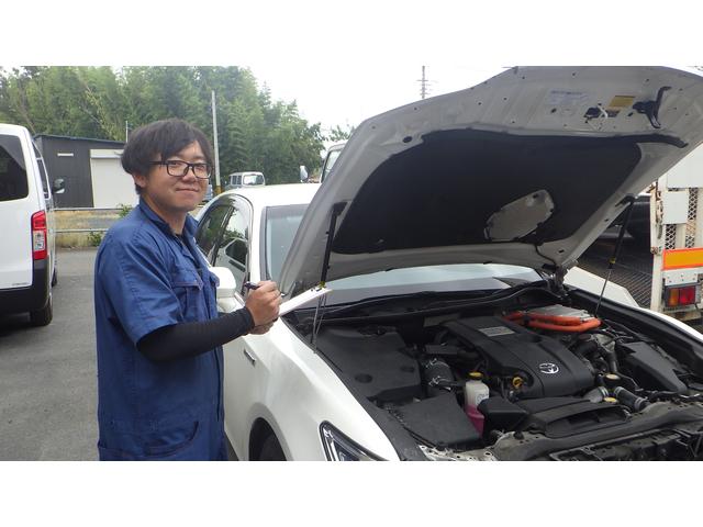 入庫前には車両をチェックしております。