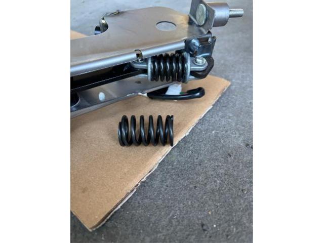 トヨタ　ＧＲ８６　クラッチペダルアシストスプリング取付 宇都宮市 下野市 壬生町