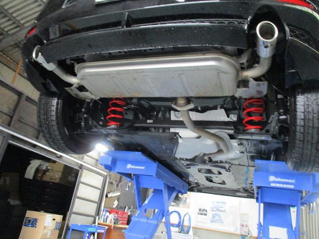 シエンタ　キャリパー塗装＆マツダ３　マフラー・インストール！【山口県　防府市で持込でのパーツ取付・タイヤ交換・ナビ・ＥＴＣ・ドライブレコーダー等の取付は　タイヤガレージナカムラ　へ！】
