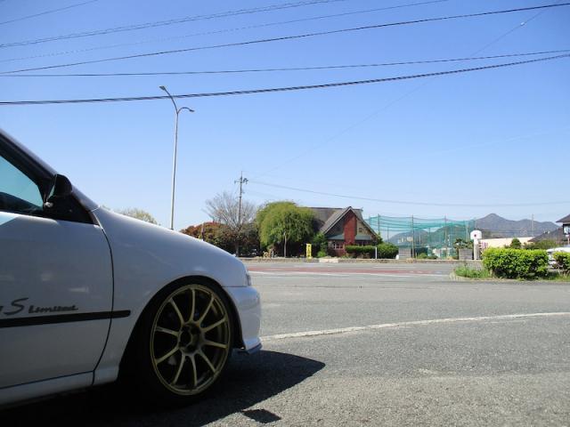 サマータイヤ履き替え＆ホイールナット交換＆バイク　オイル交換！【山口県　防府市で持込でのパーツ取付・タイヤ交換・ナビ・ＥＴＣ・ドライブレコーダー等の取付は　タイヤガレージナカムラ　へ！】