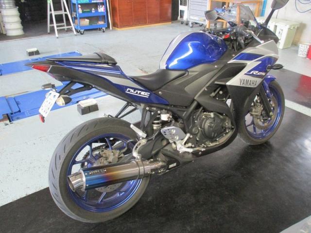 ＹＡＭＡＨＡ　ＹＺＦ－Ｒ２５　オイル交換！【山口県　防府市　持込パーツ取付・タイヤ交換・ナビ・ＥＴＣ・ドライブレコーダー等の取付は　タイヤガレージナカムラ　へ！】