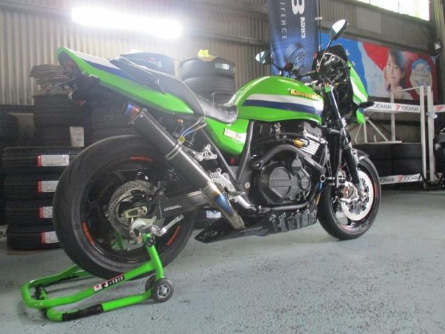 ＫＡＷＡＳＡＫＩ　ＺＲＸ１２００ＤＡＥＧ　完成！【山口県　防府市　持込パーツ取付・タイヤ交換・ナビ・ＥＴＣ・ドライブレコーダー等の取付は　タイヤガレージナカムラ　へ！】