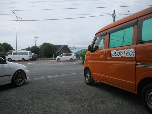 ブレッドハウスさん＆ホイールボルト交換！【山口県　防府市　持込パーツ取付・タイヤ交換・ナビ・ＥＴＣ・ドライブレコーダー等の取付は　タイヤガレージナカムラ　へ！】