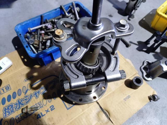 【岡崎市】TOYOTA トヨタ HIACE ハイエース KDH２０１ トルセンLSD 組付け LSD流用 調整 豊田市 西尾市 幸田町 安城市 蒲郡市 三河エリア (株)ＯＷＬ（kkr auto works）