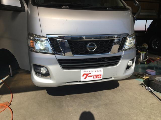 日産　ＮＶ３５０　キャラバン　ヘットライト　ＬＥＤ　Ｈ４　交換