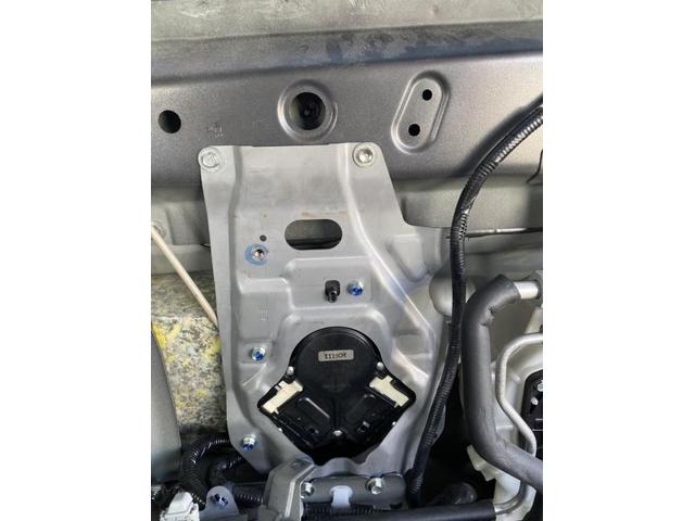 ホンダ　ステップワゴン　電装系修理　パワースライドドアモーター交換