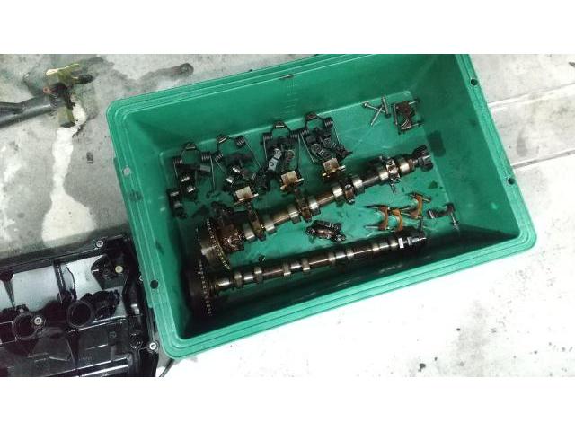 R56　ミニクーパーS　オイル下がり　バルブステムシール交換