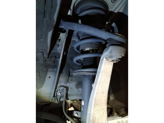 車検のタイミングで車高調 ショックアブソーバーのオイル漏れは車検に合格しません グーネットピット