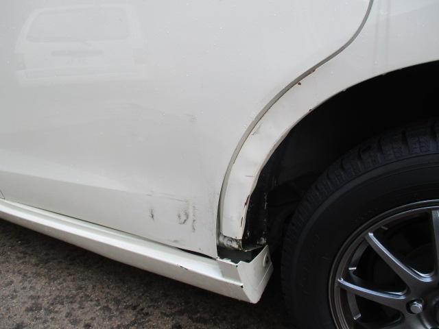 ホンダ　ステップワゴン　左ドア・クォーターの傷、凹み鈑金塗装