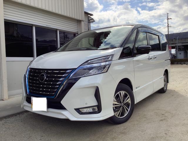 セレナe-powerアルパインナビ、リアモニター、スピーカー取付【奈良　大和高田市　橿原 テレビキットナビ　フリップダウンモニター　ドライブレコーダー　タイヤ交換　インテリア張替え　持ち込みパーツ取付ならGOSPELにお問合せください】